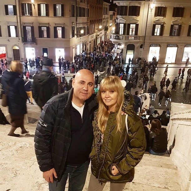 Римские каникулы: Валерия и ее муж отметили 14-летие своего знакомства в Италии