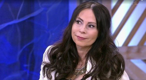 51-летняя Марина Хлебникова утверждает, что не прибегала к пластике