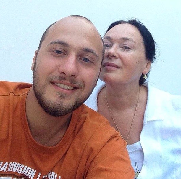 Лариса Гузеева эмоционально поздравила сына с днем рождения