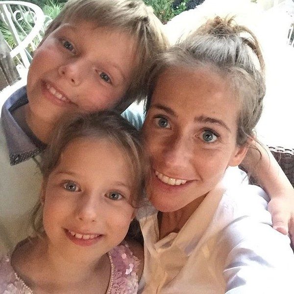 Многодетная мама Юлия Барановская устроила детям веселые каникулы в Европе