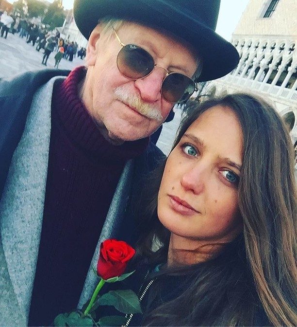 Молодая жена Иван Краско заговорила о разводе через два года после свадьбы