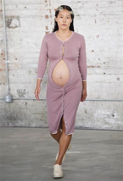 Высокая «беременная» мода. В таком виде модели еще не выходили на подиум