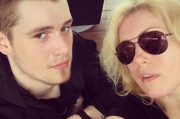 19-летнего сына Марии Шукшиной обвинили в избиении беременной и торговле наркотиками