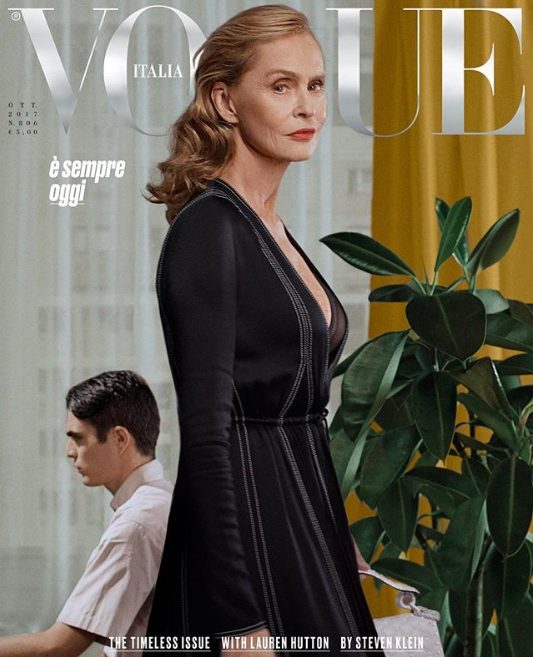 73-летняя модель появилась на обложке журнала Vogue