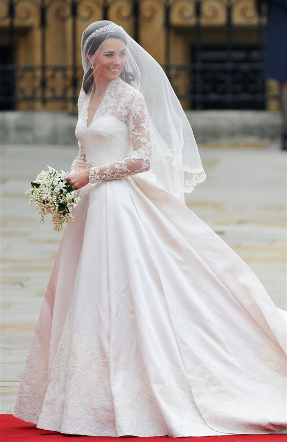 H&M выпустил линейку свадебных платьев. Одно из них очень похоже на подвенечный наряд Кейт Миддлтон
